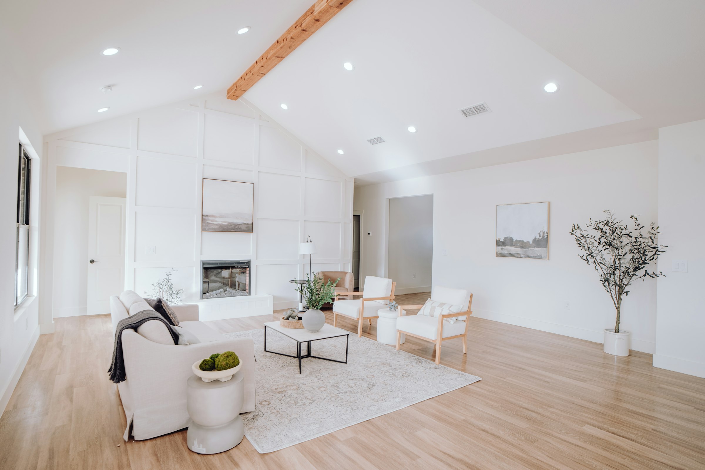 Empty white room with natural light